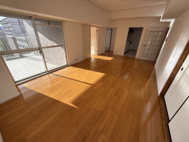 TGCマンション第８の居間・リビング