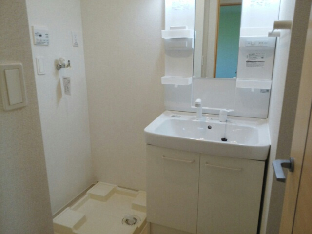 サンヴェール大芝Bの洗面所