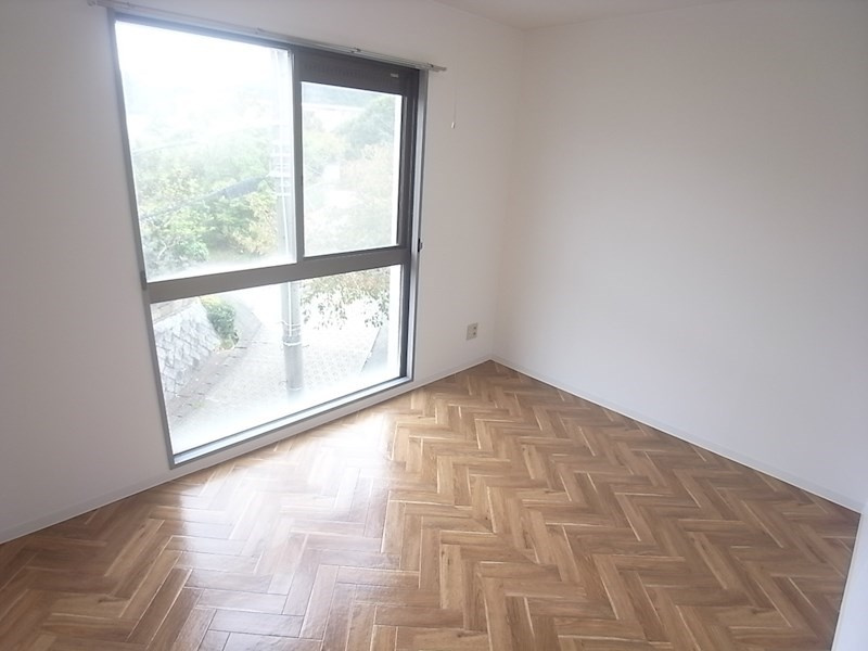 グリーンハイツ妙法寺　B棟の寝室|使い勝手のいい寝室です