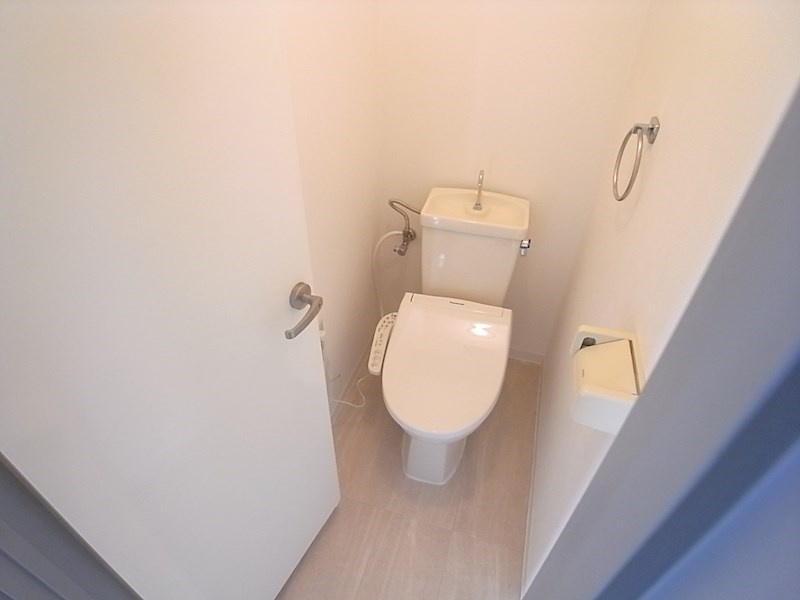 グリーンハイツ妙法寺　B棟のトイレ|落ち着いた色調のトイレです