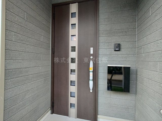 【構造・工法・仕様】 | ふじみ野市鶴ケ舞 | 落ち着いた玄関です