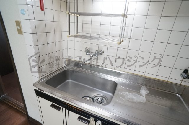 荻野ハイタウンのキッチン|参考、同建物・同間取りの号室