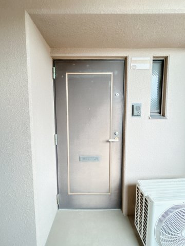 【仲介手数料無料／中川区】ライオンズマンション吉津の玄関