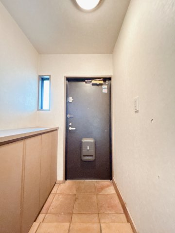 【仲介手数料無料／中川区】ライオンズマンション吉津の玄関