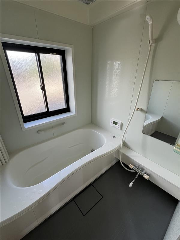 メゾネット四谷の浴室|ファミリーに人気の広々浴室