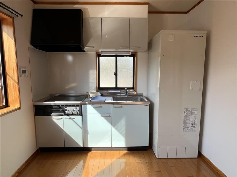 メゾネット四谷のキッチン|電気温水器新品に入替ました！