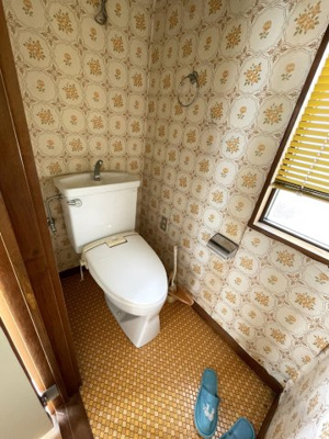 【トイレ】 | 天童市北久野本　中古戸建 | 2F