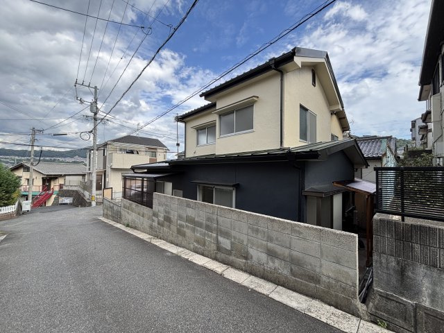 中古戸建　相田5丁目の前面道路含む現地写真