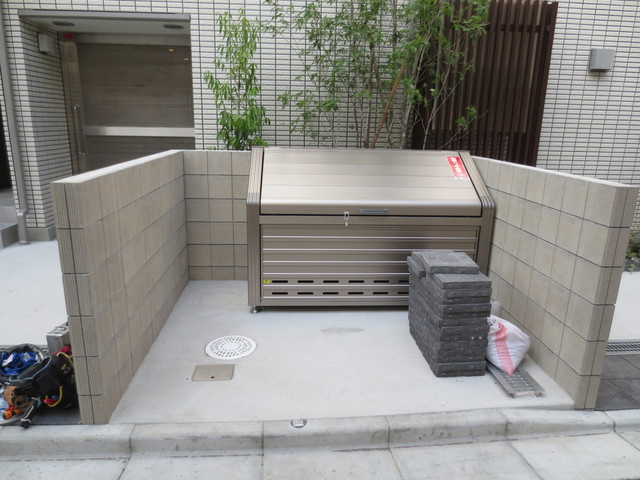 ポラリスのロビー|★敷地内ゴミ置き場★