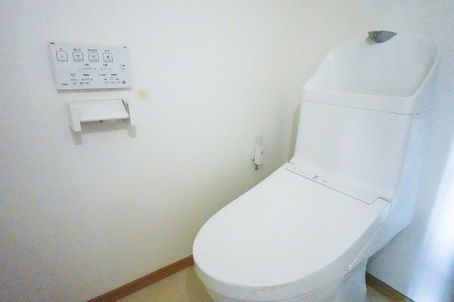 【トイレ】 | ザ・ステイツ朝霞台オークヒルズ　(志木本店) | 家族を感染症から守る温水洗浄便座付。