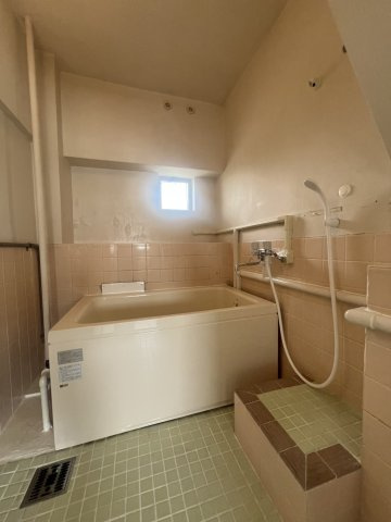 松が丘住宅11号棟の浴室