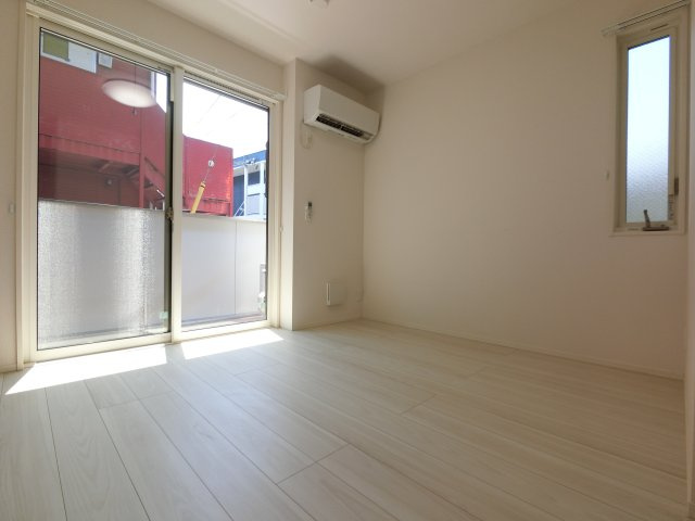 ベルウェル亀岡の居間・リビング