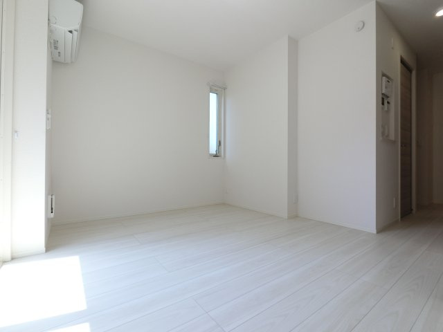 ベルウェル亀岡の居間・リビング