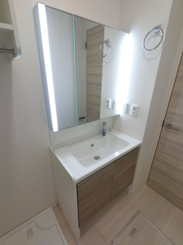 ベルウェル亀岡の独立洗面台