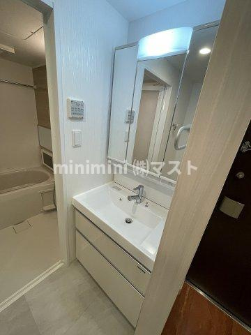 プレジオ弁天町の洗面所