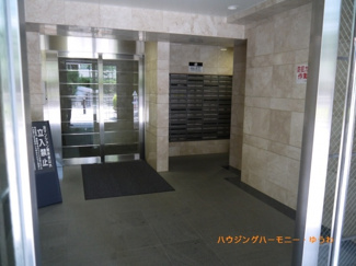 【その他共用部分】 | 住まいの顔にふさわしい落ち着いた迎賓空間