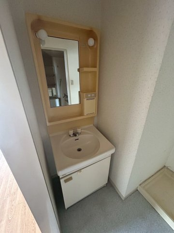 ノーブルメゾン三田の独立洗面台