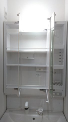 【独立洗面台】 | ウェルデンス熊谷A | 収納部分