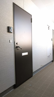 【玄関】 | ウェルデンス熊谷A | 毎日通る玄関はこちらです