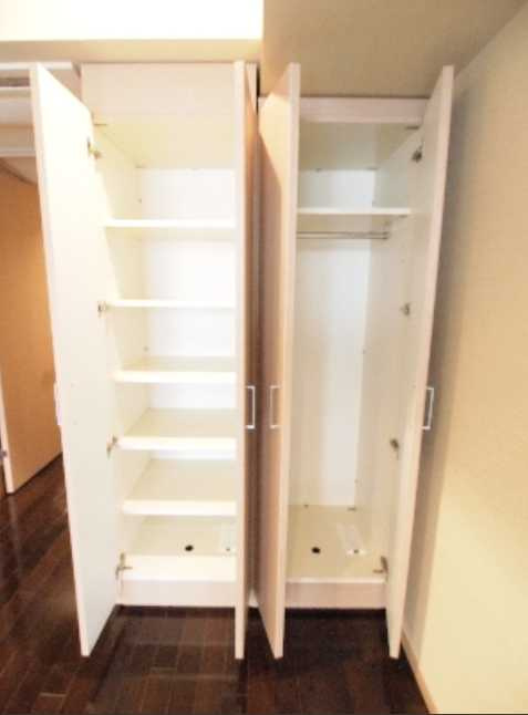 エスティメゾン銀座　駅近　ペット相談　駐車場有の収納