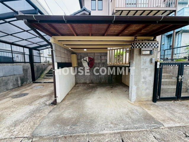 中古戸建ての駐車場