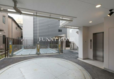 【駐車場】 | クレヴィアリグゼ世田谷松陰神社前