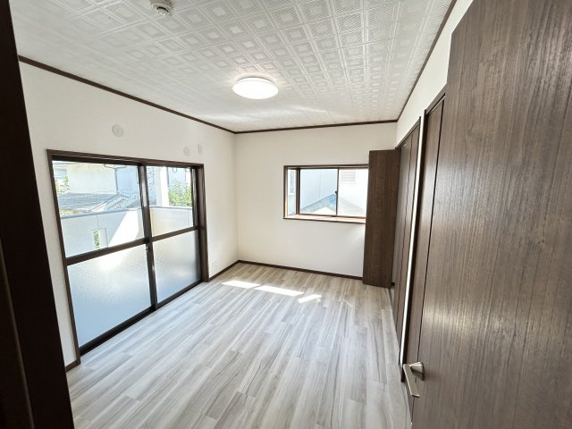 神戸市西区伊川谷町潤和戸建の洋室