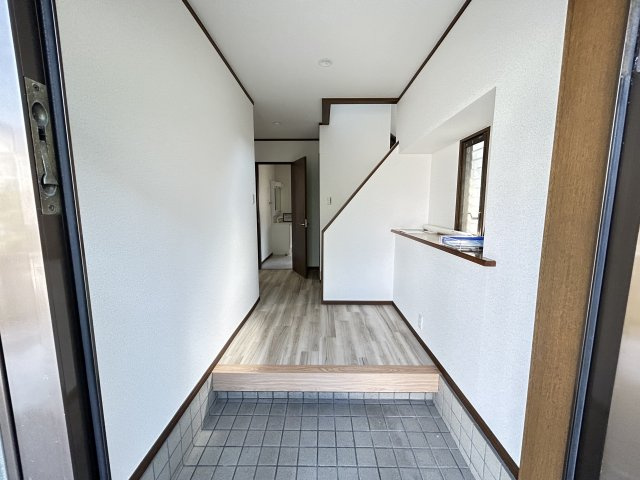 神戸市西区伊川谷町潤和戸建の玄関