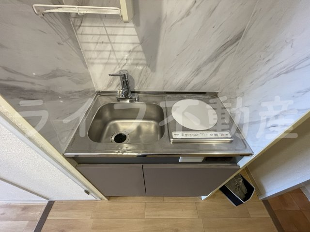 第3グリーンハイツのキッチン|コンパクトなキッチンで掃除もラクラク