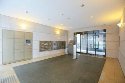 【エントランス】 | ルーブル学芸大学六番館