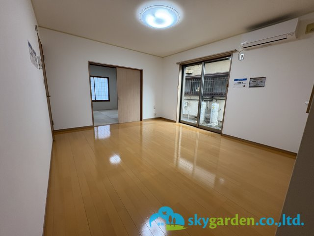 藤沢市石川5丁目　中古戸建の居間・リビング