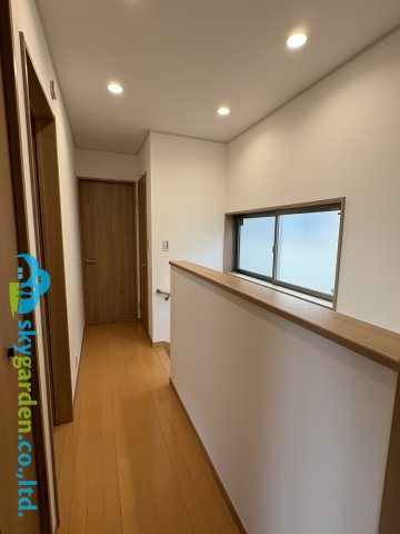 藤沢市石川5丁目　中古戸建の内装|2階廊下の様子