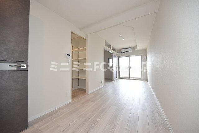 グランフェリーチェ・ナインの居間・リビング