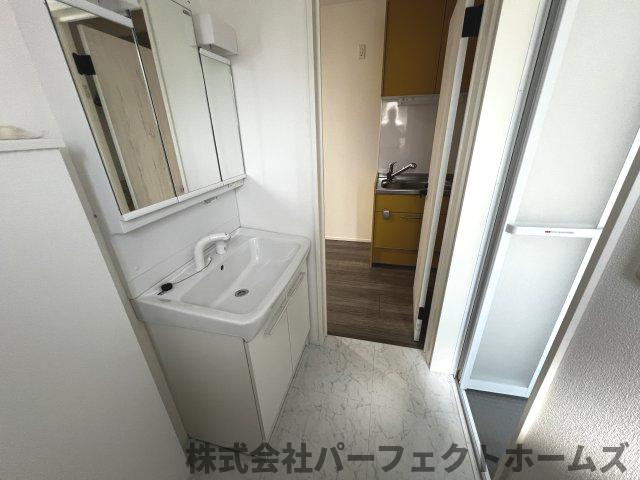 N BASE枚方 Cの独立洗面台|朝の身支度には欠かせない独立洗面化粧台