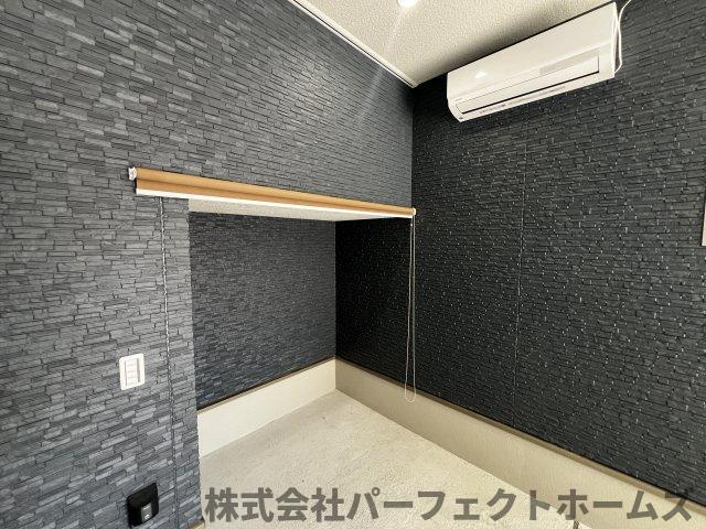 N BASE枚方 Cの収納|Garageハウスシャッター付！収納スペースあり！