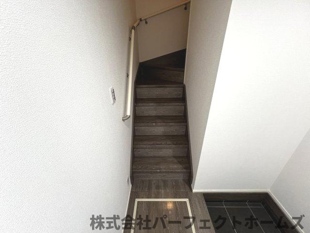 N BASE枚方 Cの内装|内装は落ち着いています