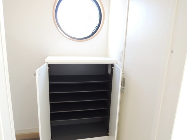 川口市仲町のアパートの収納|別号室の参考写真です。