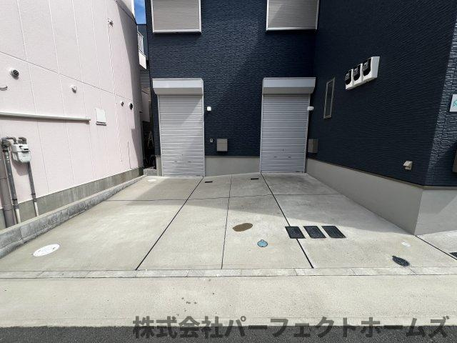 N BASE枚方の駐車場|駐車場完備です