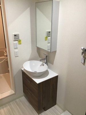 【独立洗面台】 | フジパレス森町 | 独立洗面台あり、毎朝おしゃれに忙しい女性の方におすすめです