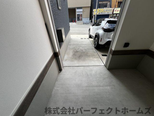 N BASE枚方の玄関|収納もある玄関です