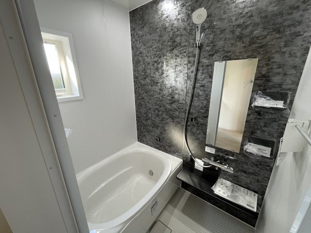 鶴岡市稲生二丁目の浴室|日々の疲れを癒すお風呂付です