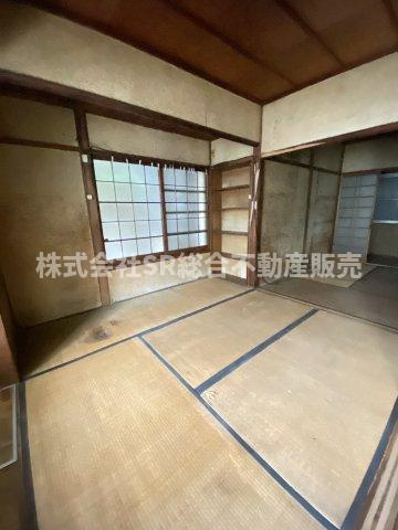 新池島町1丁目中古戸建の居間・リビング|使いやすい居間です