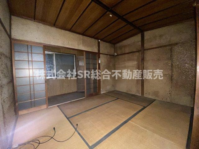 新池島町1丁目中古戸建の和室|日本らしい落ち着いた雰囲気の和室です