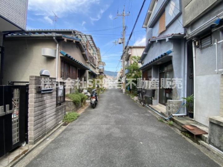 新池島町1丁目中古戸建の前面道路含む現地写真|前面道路含む現地写真です