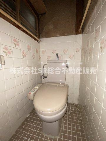 新池島町1丁目中古戸建のトイレ|温水洗浄便座もございます♪