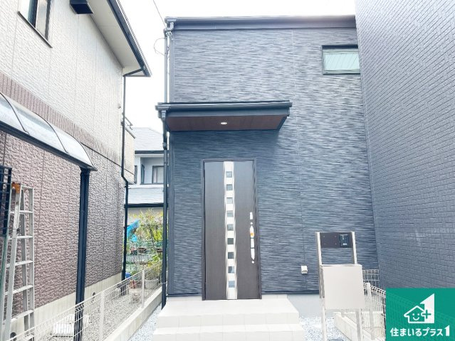 伊丹市西野　第7期　新築一戸建ての外観|安心の10年保証！外観を美しく保ち、雨水で汚れを落とします！気になることがありましたら、お気軽にお問い合わせください！