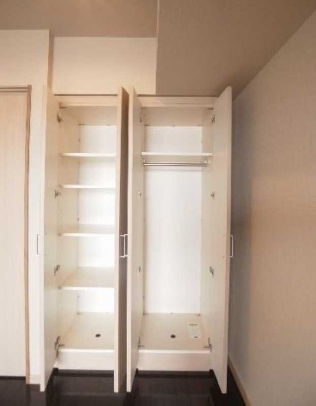 エスティメゾン銀座　ペット相談　駅近　駐車場有の収納