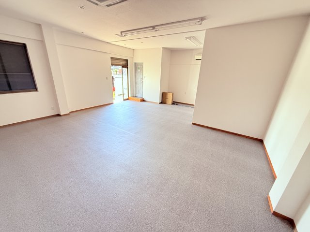 ニッショーウィズの居間・リビング