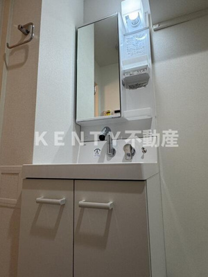 【洗面所】 | レガリス武蔵小山 | コンパクトで使いやすい洗面所