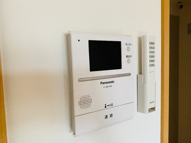 【セキュリティ】 | コンフォートシティ | カメラ付インターホン